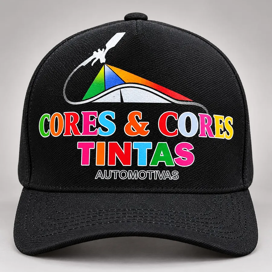 Boné preto com logo colorida de loja de tintas automotivas